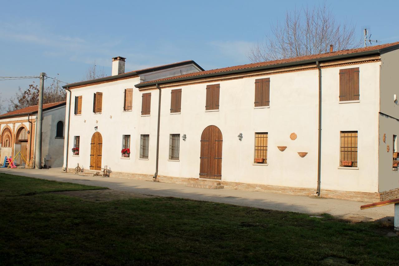 La Casa Delle Rondini Bed & Breakfast Roncoferraro Exterior foto