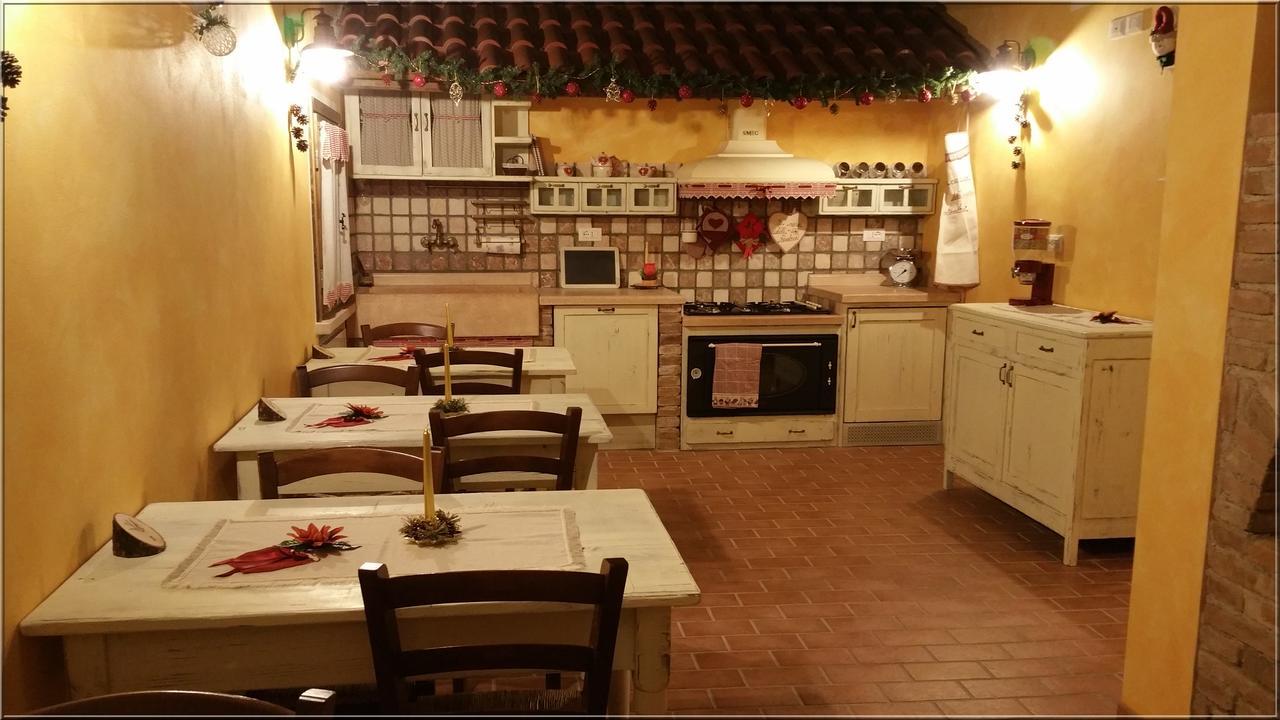 La Casa Delle Rondini Bed & Breakfast Roncoferraro Exterior foto