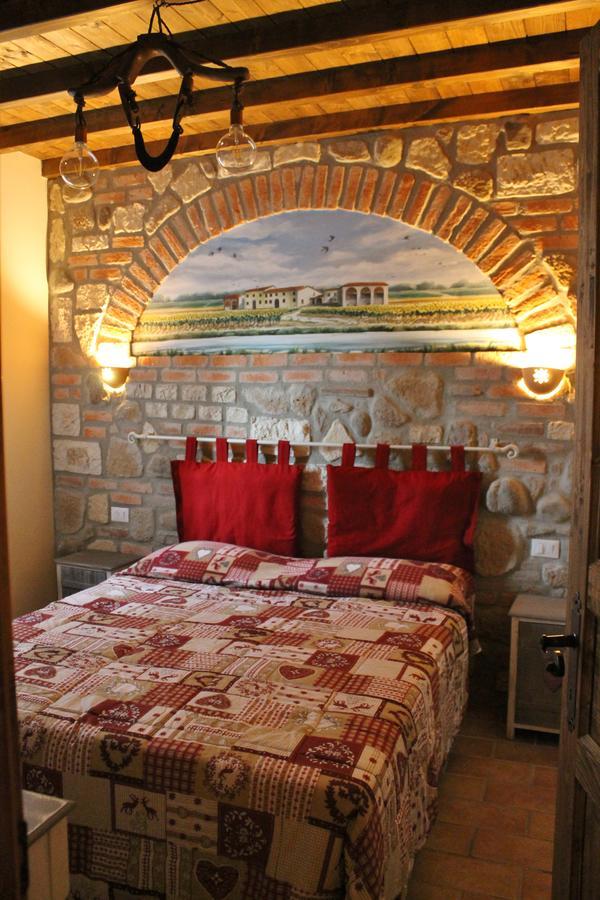 La Casa Delle Rondini Bed & Breakfast Roncoferraro Exterior foto