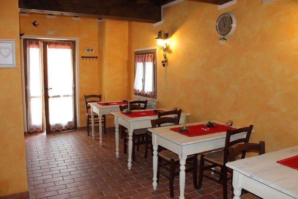 La Casa Delle Rondini Bed & Breakfast Roncoferraro Exterior foto
